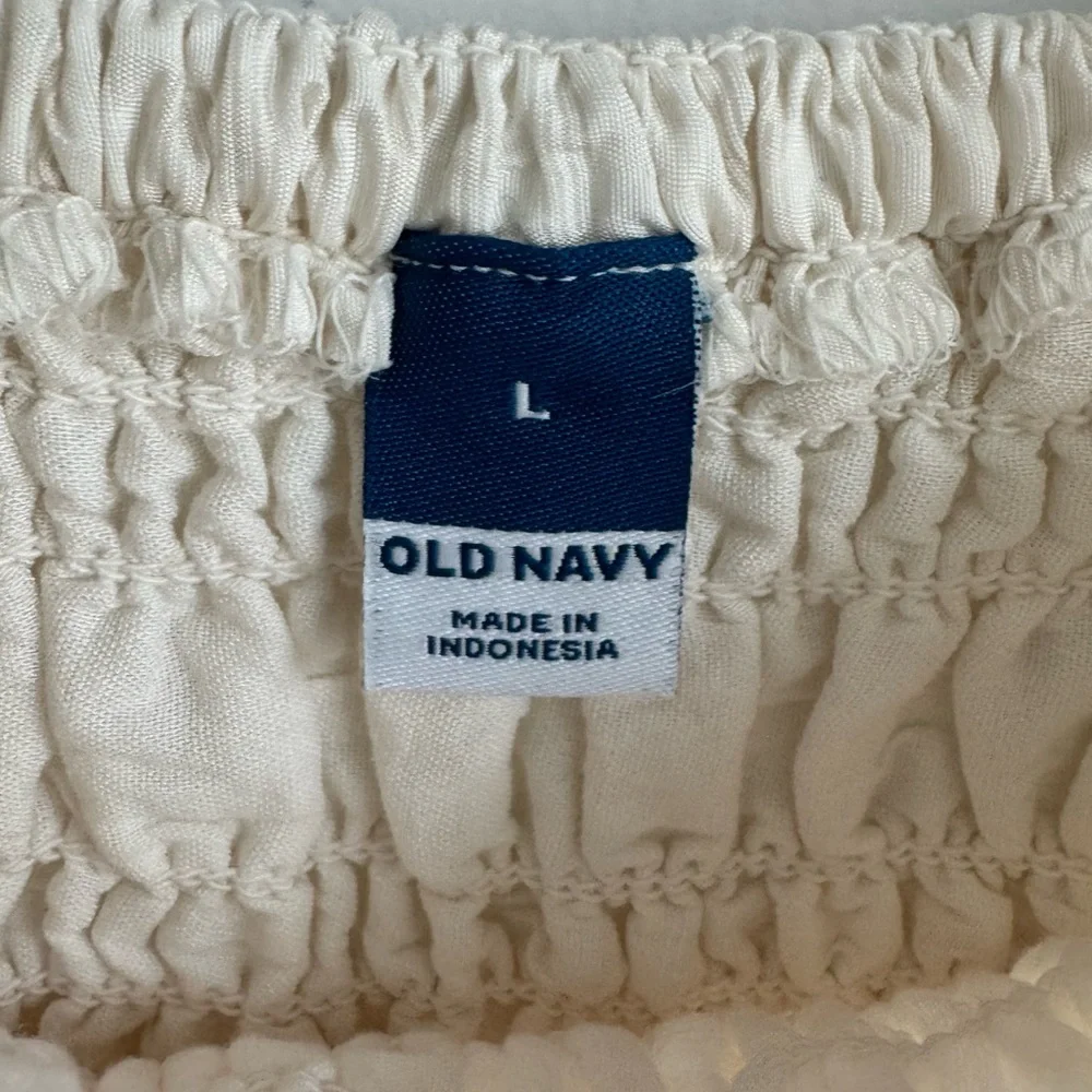 Old‎ Navy Cream Smocked Puff Sleeve Top Women’s Size large NEW Boho Summer